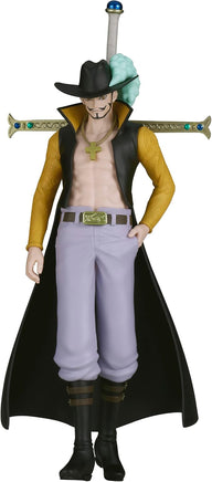 Banpresto One Piece - Dracule Mihawk The Shukko Vinyl Figure by Bandai Spirits - Up-to-the-minute @upttm.com